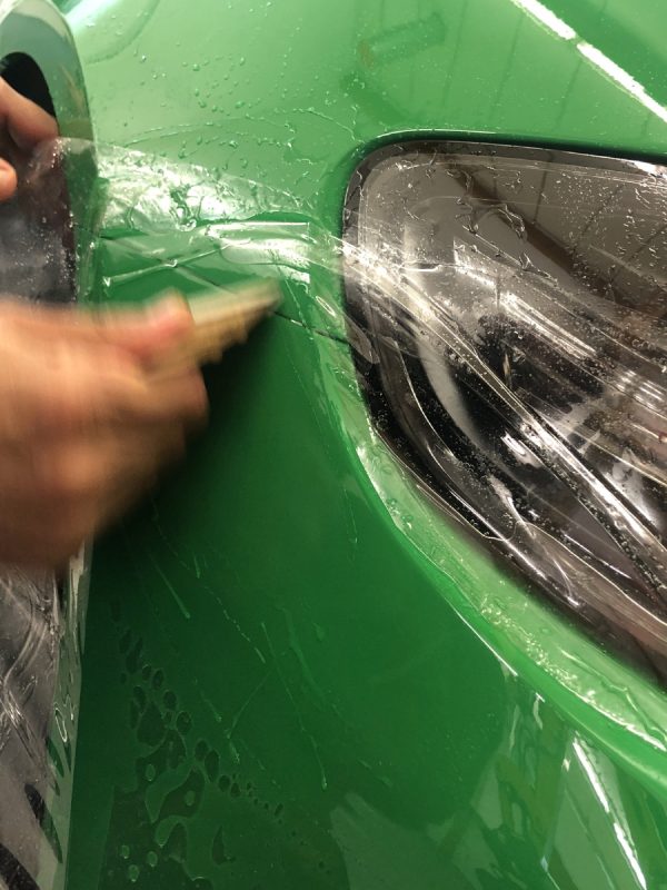 galerie_1600x1200_lackschutz_porsche_green_2